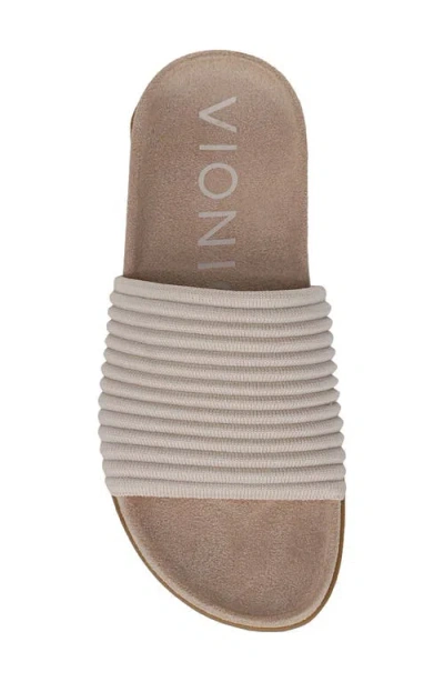 Vionic Evie Slide Sandal In Cream