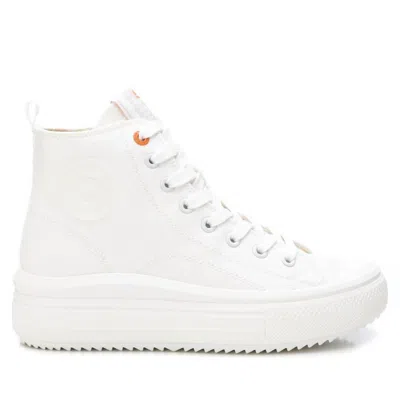 Xti Women's High Top Canvas Sneakers In White In White
