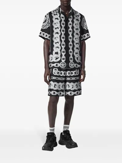 Versace Knee-length Activewear Shorts With Bold Chain Graphic In Black