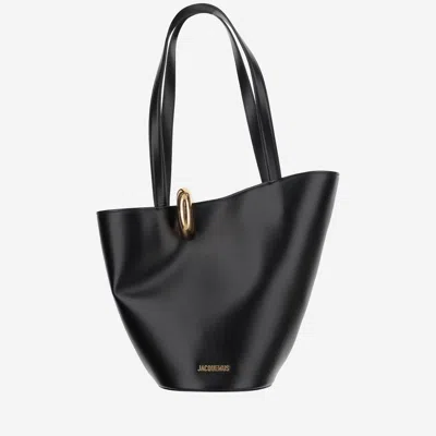 Jacquemus The Medium Bambola Asymmetric Leather Bucket Bag In Black