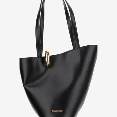 Jacquemus The Medium Bambola Asymmetric Leather Bucket Bag In Black