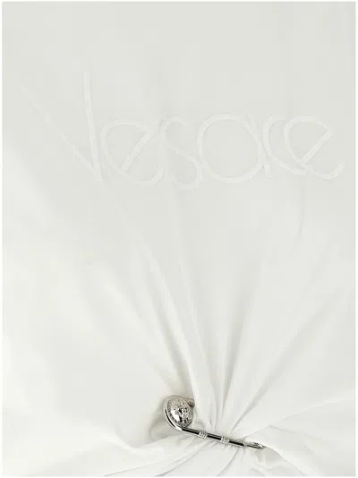 Versace Pale Pink Cotton Cropped Logo T-shirt In White