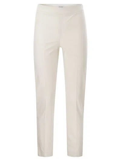 Brunello Cucinelli Cotton Twill Capri Trousers With Necklace In White