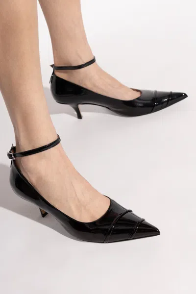 Maison Margiela Kinkies Pumps In Black