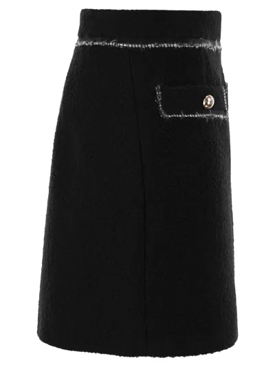 Fay Short Boucle Wool Skirt With Flap Pockets In Black
