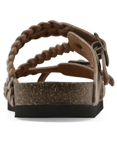 White Mountain Women's Hammy Round Toe Flat Sandals In Sandal Wood Suede