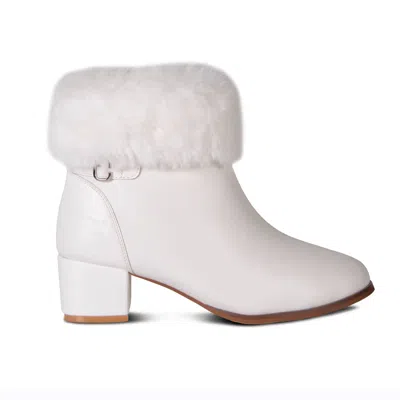Cloud Nine Women's Stephanie Boots In White In White