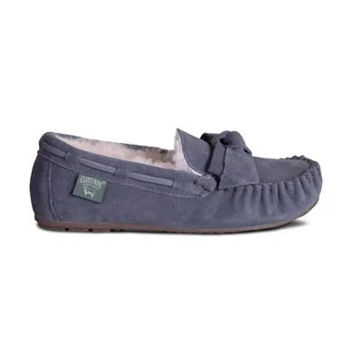 Cloud Nine Women's Scarlet Sheepskin Moc In Grey In Grey