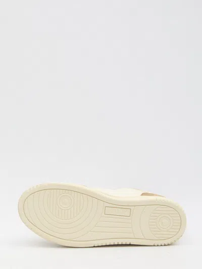 Autry Vintage Inspired Low-top Sneakers With Textured Accents