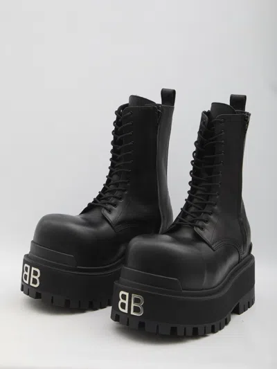 Balenciaga Black Ankle Boots With Logo Plaque On The Front And Side Zips In Leather Man