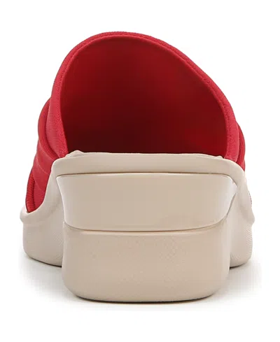 Bzees Lifestride Serenade Slide Sandal In Fire Red Stretch Fabric