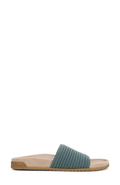 Vionic Evie Slide Sandal In Bodega Blue