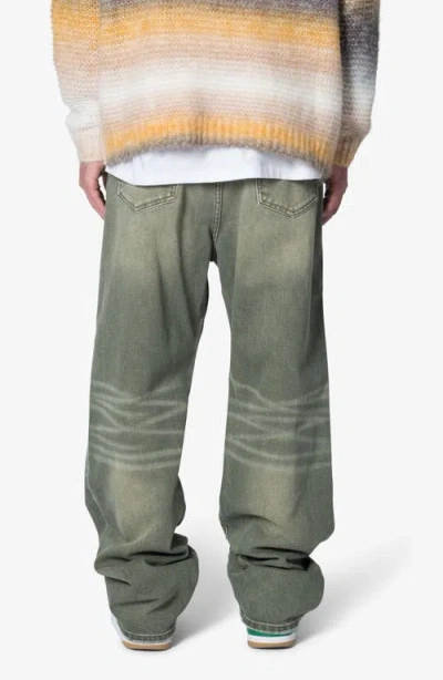 Mnml Ultra Baggy Jeans In Moss