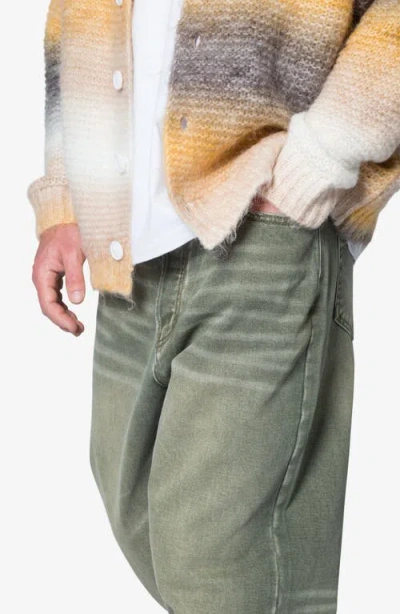 Mnml Ultra Baggy Jeans In Moss