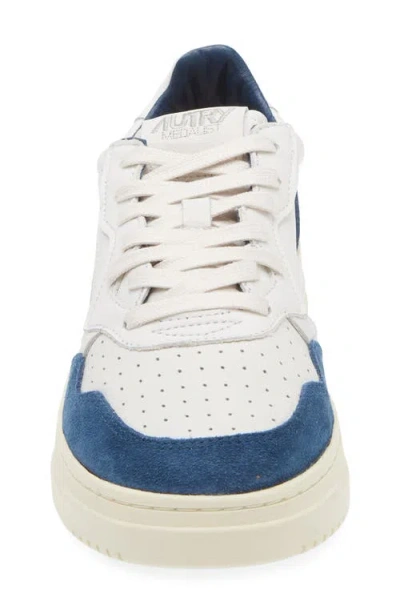 Autry Medalist Low Sneaker In Multi