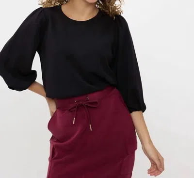Esqualo Twist Sleeve Top In Black In Black