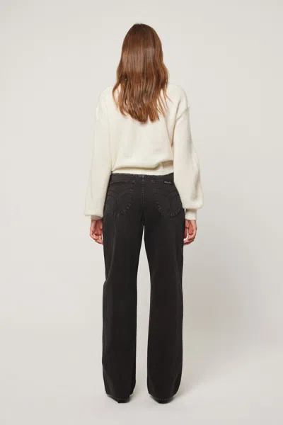 Rolla's Stevie Relaxed In Black