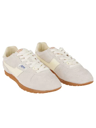 Autry "windspin" Low Sneaker In Beige