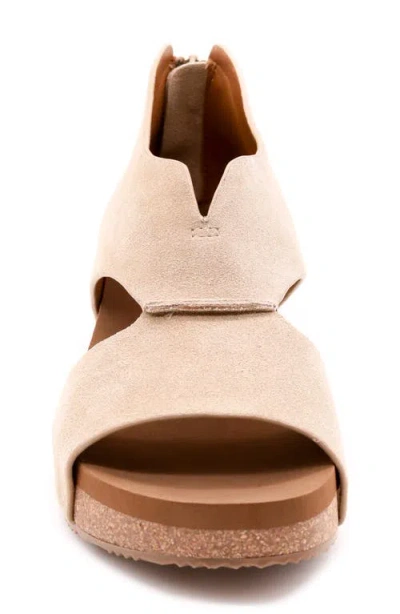 Volatile Gainsbourg Platform Wedge Sandal In Sand