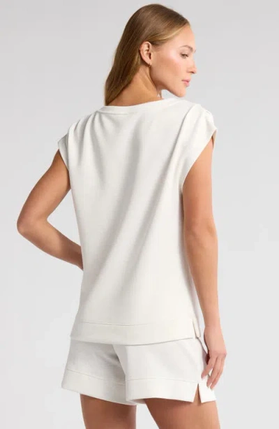 Zella Ultra Soft Scuba Top In Beige Ivory Heather