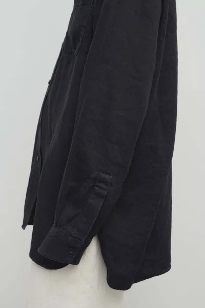 The Row Nesson Linen Long Shirt In Black