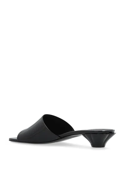 Chloé Flower Mule In Black