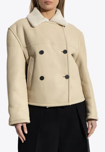 Jacquemus The Mojave Double-breasted Shearling Coat In Cream