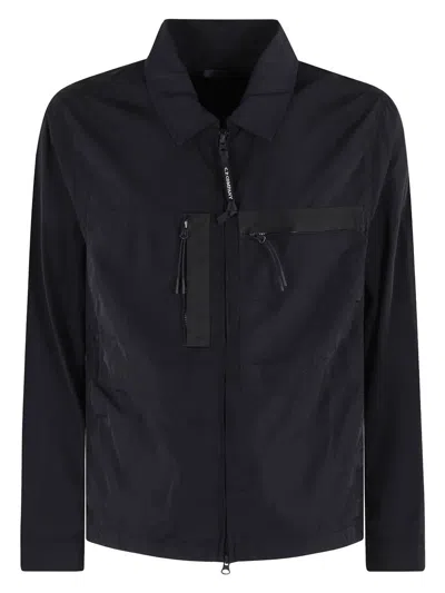 C.p. Company C.p.company Chrome-r Full Zip Logo Overshirt In Black