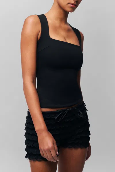 Danielle Guizio Ny Ruffle Hot Short In Black