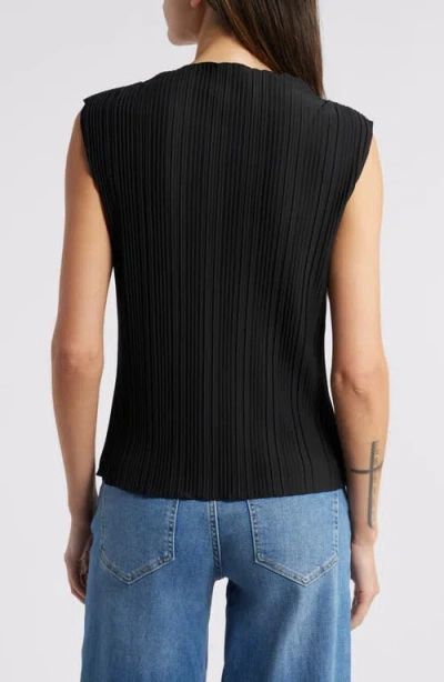 Rails Trea Sleeveless Plissé Top In Jet