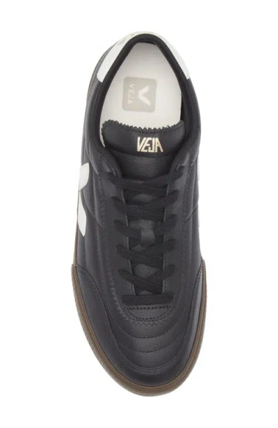 Veja Leather Sneakers In Black And White In Black