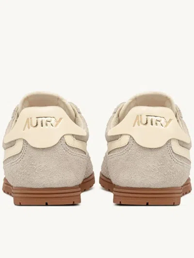 Autry 'windspin Low' Beige Sneaker With Logo On The Side And On The Heel In Suede Man In Neutral