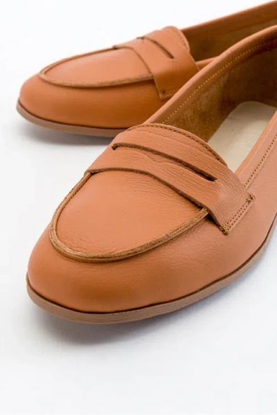 Forever & Always Shoes Dorothy Leather Loafer In Orange Leather