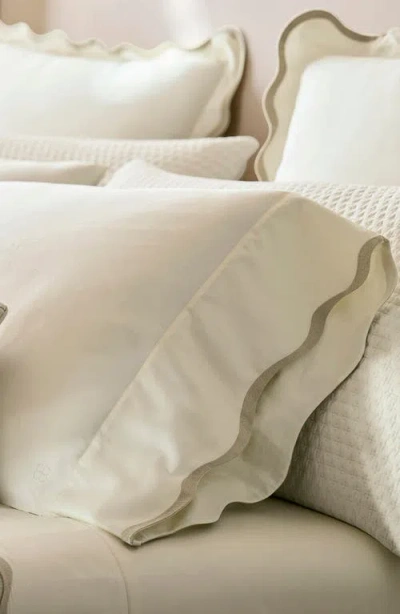 Boll & Branch Signature Curved Edge Set Of 2 Organic Cotton Pillowcases In Cream/sand