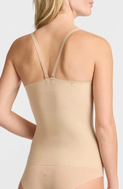 Commando Zone Smoothing Cami Medium Compression In Beige