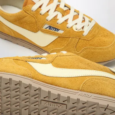 Autry 'windspin Low' Yellow Sneaker With Logo On The Side And On The Heel In Yellow