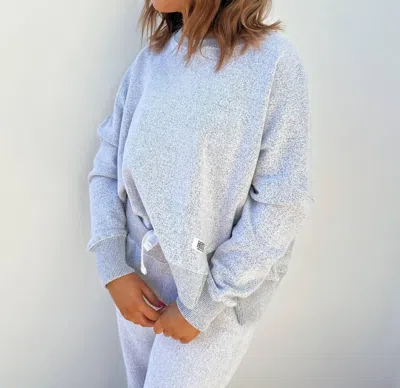 Royce Brand Dreamy Ls Crew Neck Split Bottom Amore Fleece In Oatmeal In White