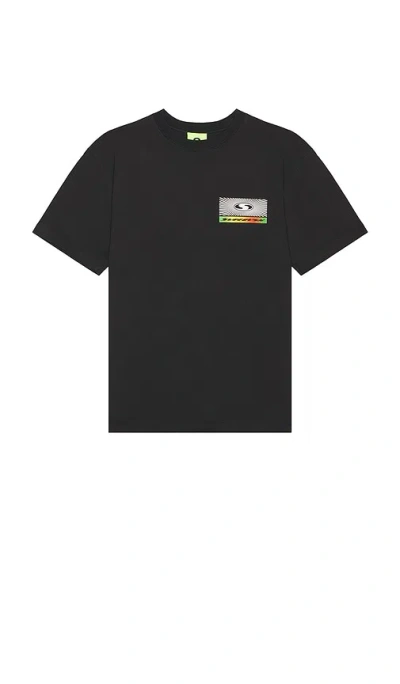 Supervsn Vibrate Higher Tee In Black
