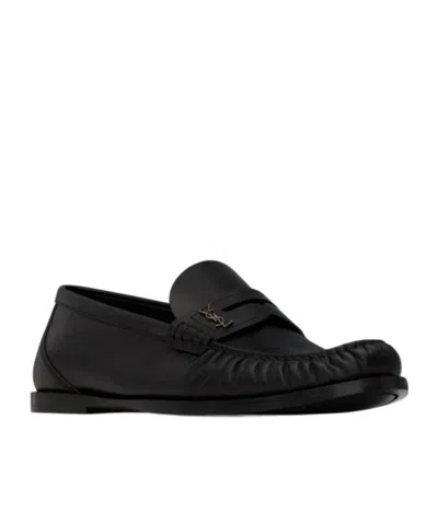 Saint Laurent Le Loafer Loafers In Polished Wrinkled Leather In Black