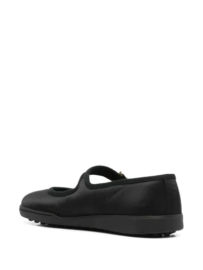 Apc A.p.c. Sneakers In Black