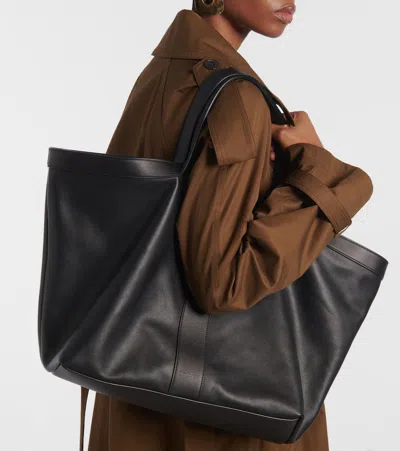 Saint Laurent Y Stitch Tote Bag In Calfskin Leather In Black