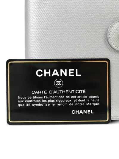 Pre-owned Chanel 2006 Leather Notebook Cover In 银色