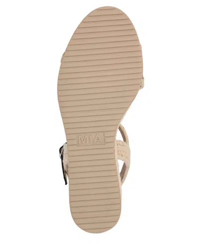 Mia Women's Becky Round Toe Wedge Sandals In Natural,black