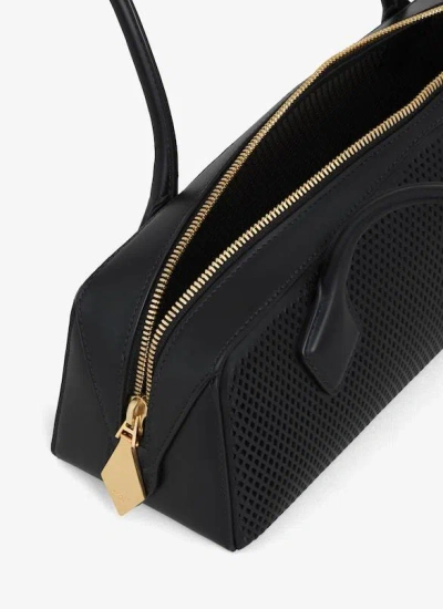 Alaïa Le Teckel Medium Leather Shoulder Bag In Black