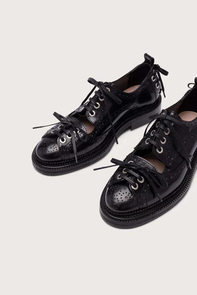 Simone Rocha Lace-up Glossed Leather Brogues In Black