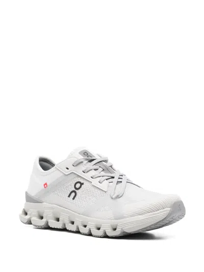 On Cloud X 4 Sneakers In Grey