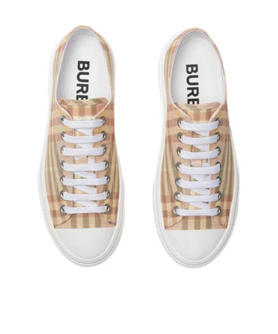 Burberry Lf Jack Low Sneakers Synthetic Teacup Check In White