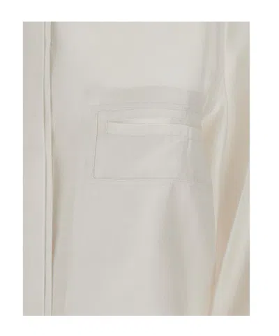 Low Classic White Shirt With Classic Collar And Rear Strap In White