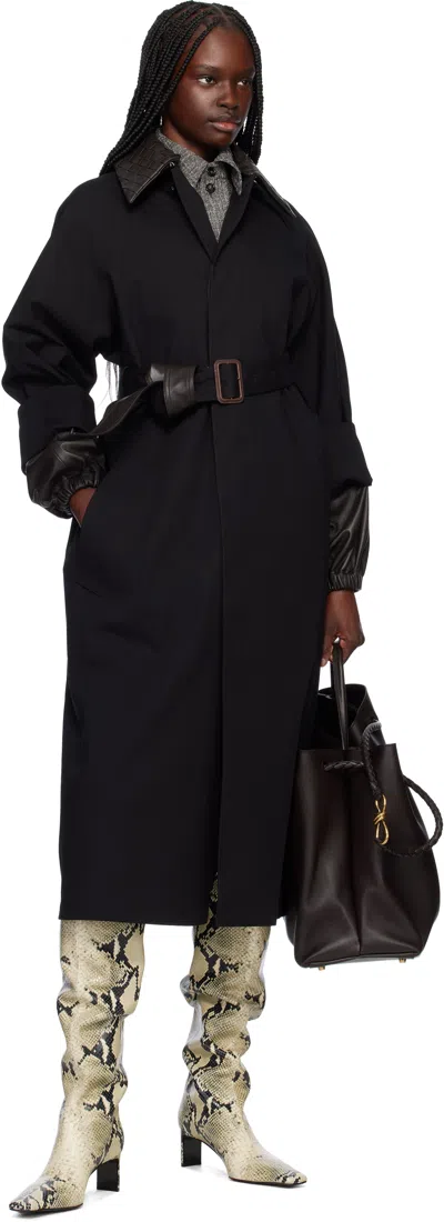 Bottega Veneta Black Trenchcoat With Removable Leather Collar With Intrecciato Motif And Adjustable Belt In Cotton In 1000 Black
