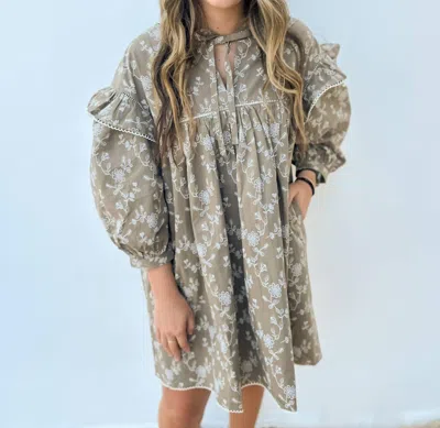 Gigio Vintage Vibes Ruffle Sleeve Dress In Umber In Multi